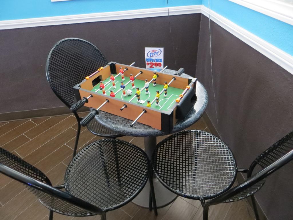 Oasis Boutique Motel Боулдър Сити Екстериор снимка